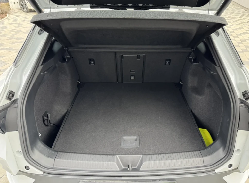 Багажний відсік VW ID.4