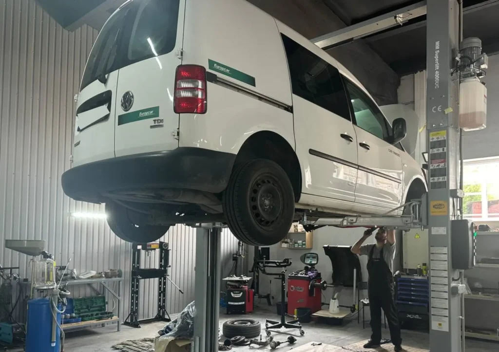 mehanichna gidravlichna ta elektrichna rejka volkswagen
