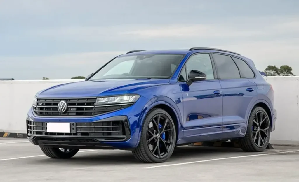 novyi volkswagen touareg detalnyi ohliad - Огляд нового Volkswagen Touareg: які є комплектації та салон? novyi volkswagen touareg detalnyi ohliad
